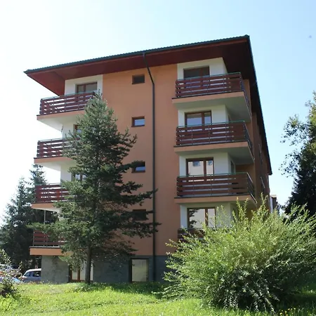 Apartmán 11 *