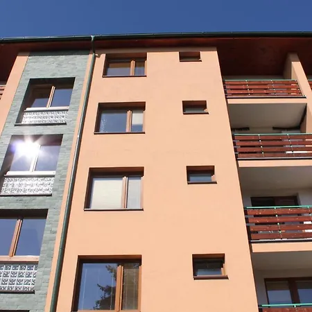Apartmán 11 *